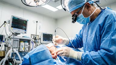 Nerve Monitoring Reduces Neurapraxia and Dissection Time in Complex Facelifts